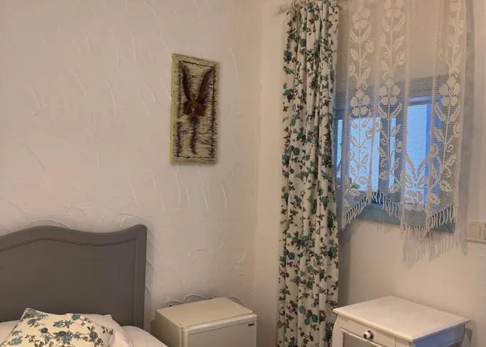 Oda ve Kahvaltı çakir Bey 4*