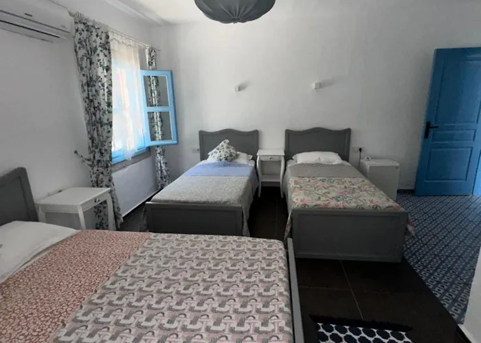 Oda ve Kahvaltı çakir Bey 4*